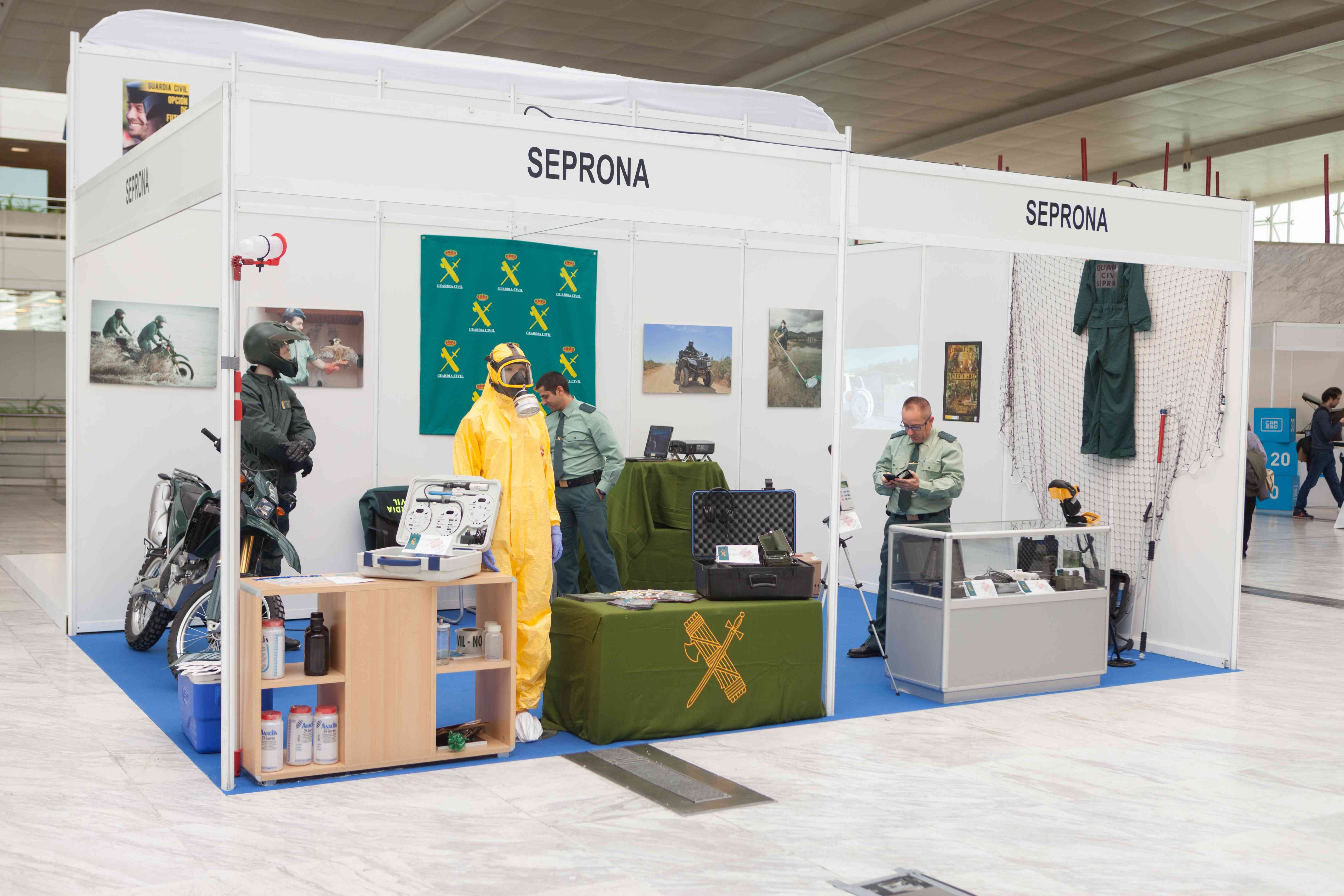 Stand Servicio de Proteccin de la Naturaleza (SEPRONA) 1